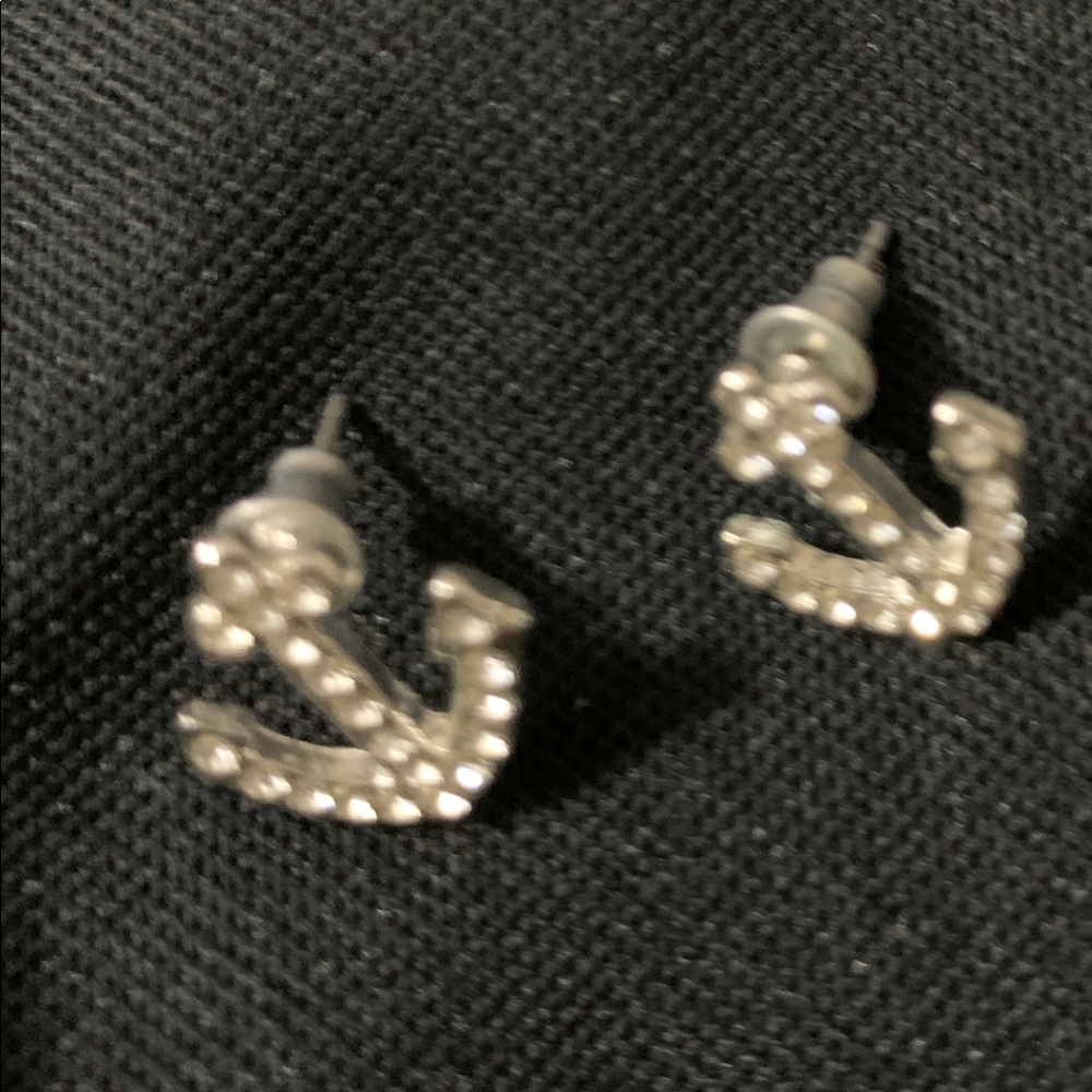 Silver boat anchor stud earrings